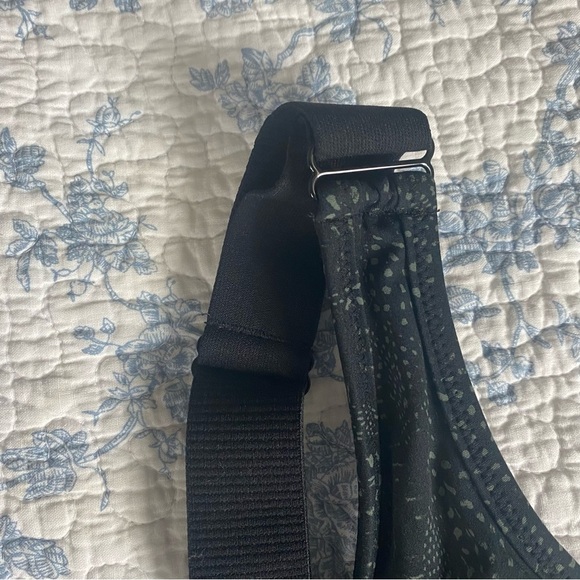 Varley Edris Gray Scoop Neck Sports Bra Size Large - Picture 5 of 10